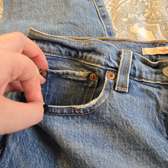 Women's Levi's Blue Denim Wedgie Straight Leg Fit Button Fly Ankle Jeans 28 - Picture 12 of 14